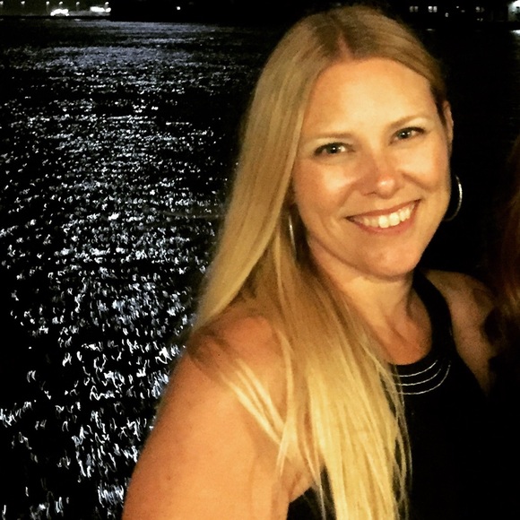 Meet your Posher, Tami - Picture 1 of 1